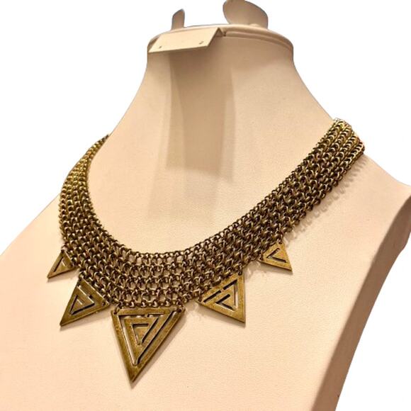 4 for $20 Sale Urban Outfitters Gold Tone Chain Link Bib Statement Necklace - Picture 2 of 5